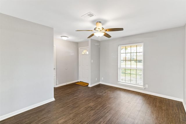 127 Talisman Street, Lake Jackson, TX 77566