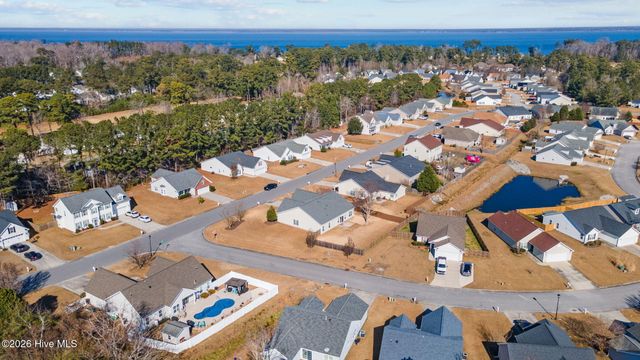 102 Blackheath Drive, New Bern, NC 28560