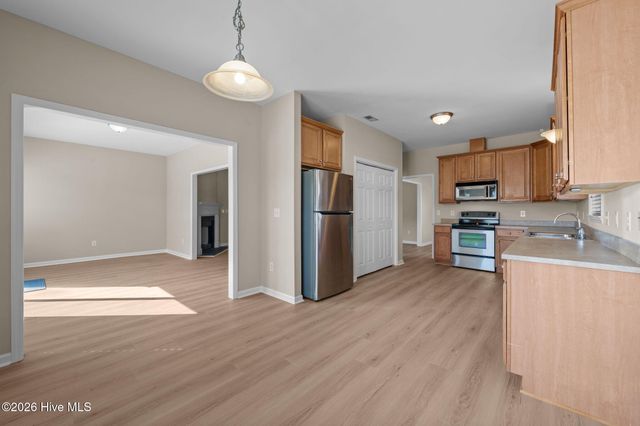 102 Blackheath Drive, New Bern, NC 28560