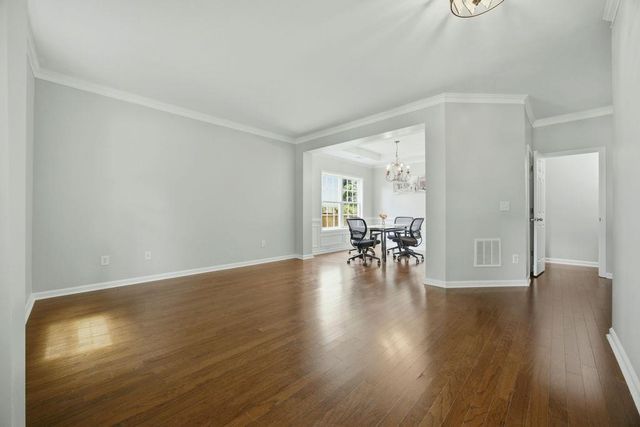 560 Crestmont Lane, Canton, GA 30114