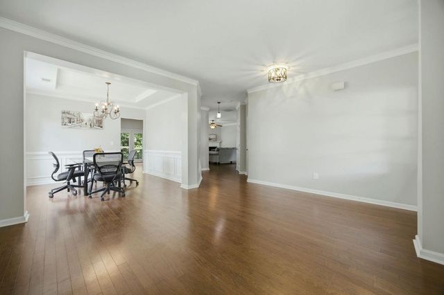 560 Crestmont Lane, Canton, GA 30114