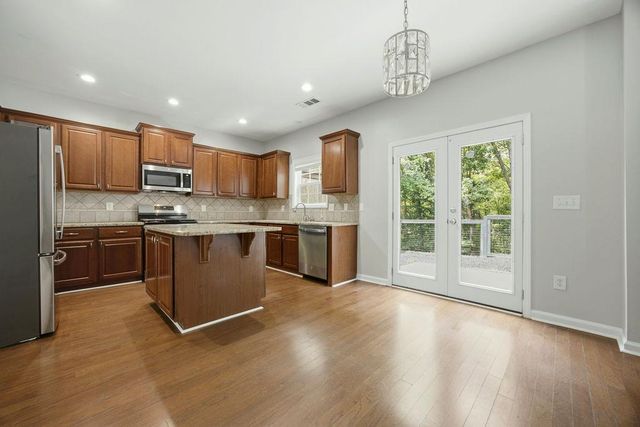 560 Crestmont Lane, Canton, GA 30114