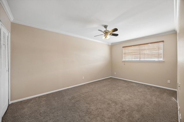 2219 Triway Lane 240, Houston, TX 77043