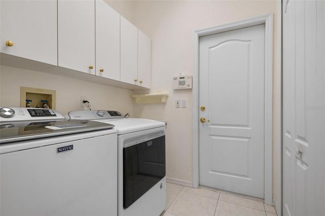 5249 FAR OAK CIRCLE, Sarasota, FL 34238