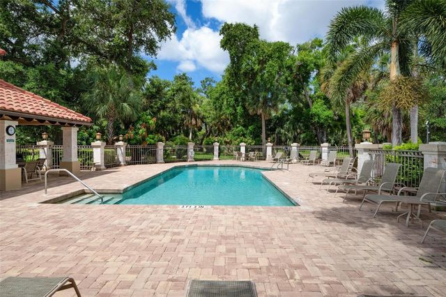 5249 FAR OAK CIRCLE, Sarasota, FL 34238