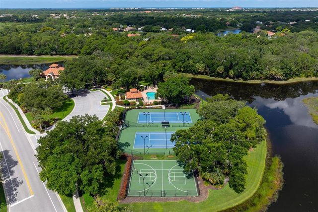 5249 FAR OAK CIRCLE, Sarasota, FL 34238
