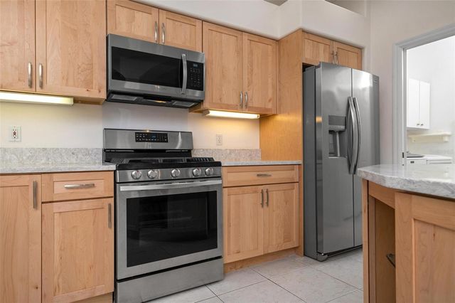 5249 FAR OAK CIRCLE, Sarasota, FL 34238