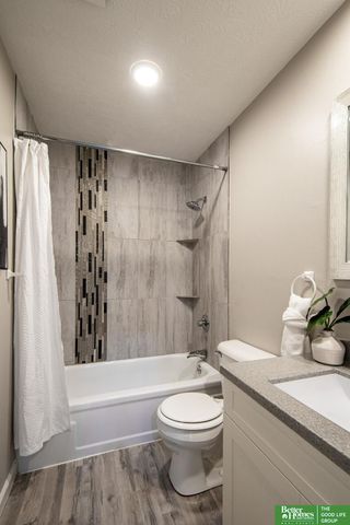 6717 S 139 Avenue Circle, Omaha, NE 68137