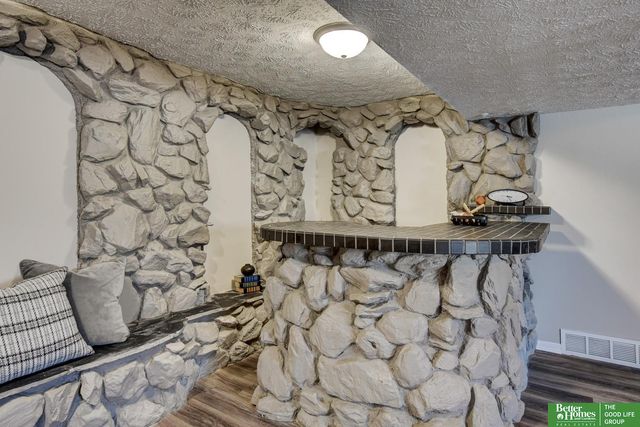 6717 S 139 Avenue Circle, Omaha, NE 68137