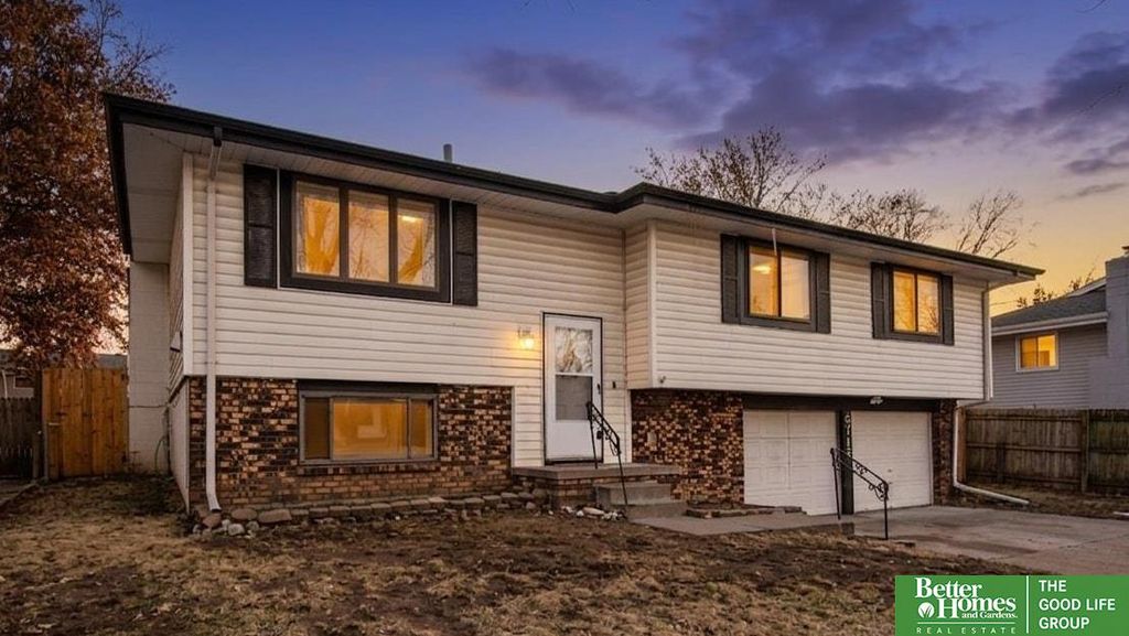 6717 S 139 Avenue Circle, Omaha, NE 68137