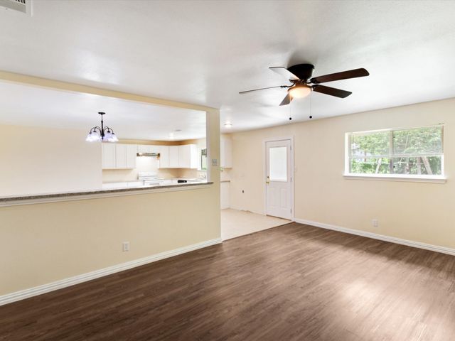 4901 Richardson Street, Fort Worth, TX 76119