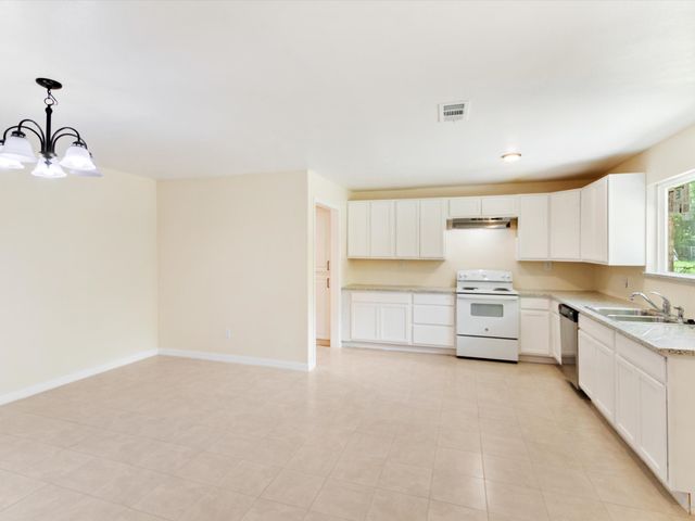 4901 Richardson Street, Fort Worth, TX 76119