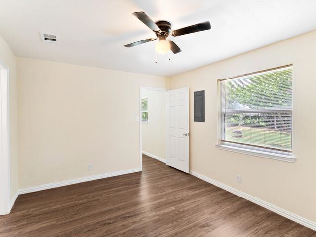 4901 Richardson Street, Fort Worth, TX 76119