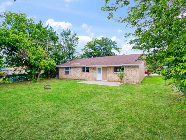 4901 Richardson Street, Fort Worth, TX 76119