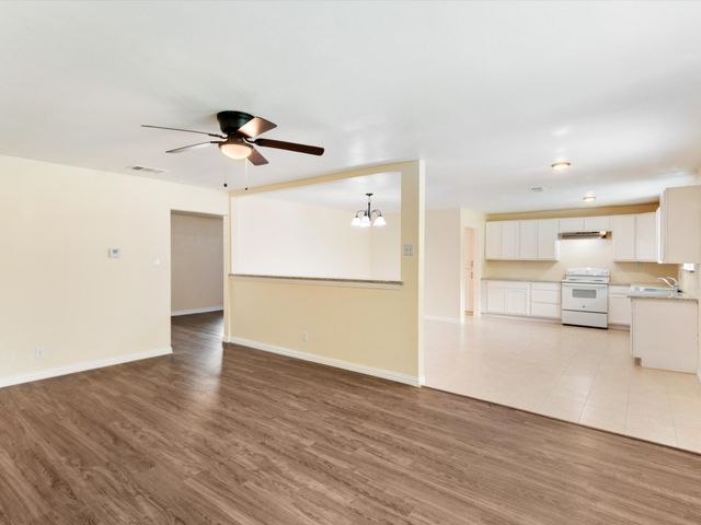 4901 Richardson Street, Fort Worth, TX 76119