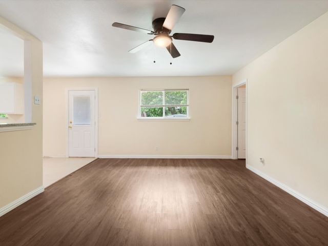 4901 Richardson Street, Fort Worth, TX 76119