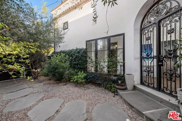 27212 Pacific Coast Highway, Malibu, CA 90265