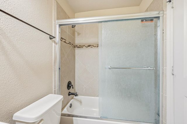 2411 Linden Bluff Court, Sugar Land, TX 77479