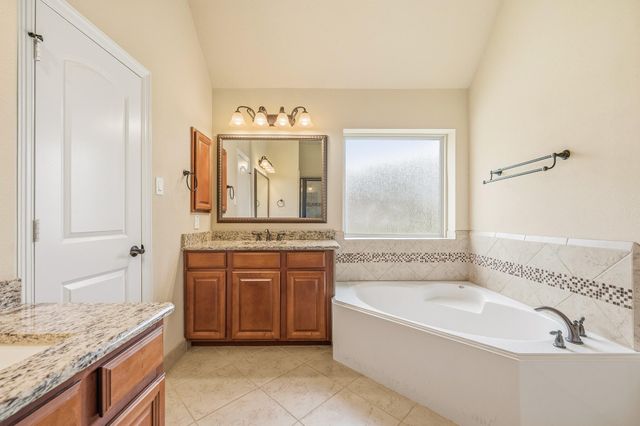 2411 Linden Bluff Court, Sugar Land, TX 77479