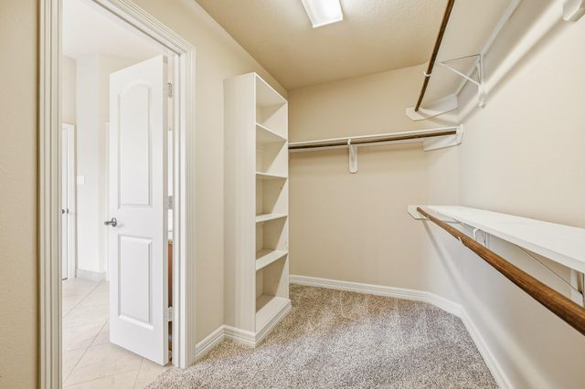 2411 Linden Bluff Court, Sugar Land, TX 77479