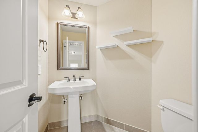 2411 Linden Bluff Court, Sugar Land, TX 77479