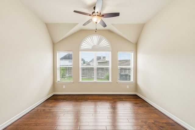 2411 Linden Bluff Court, Sugar Land, TX 77479