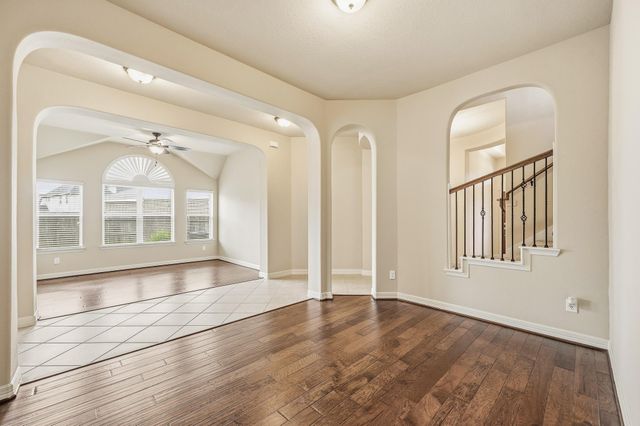 2411 Linden Bluff Court, Sugar Land, TX 77479