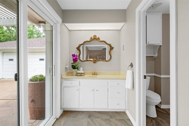 3301 Loma Vista Drive, Waco, TX 76708