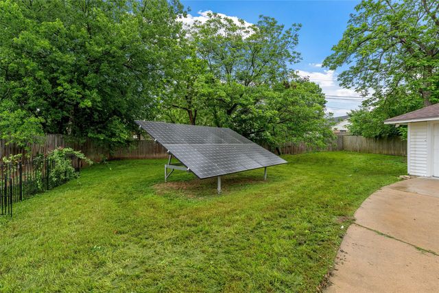 3301 Loma Vista Drive, Waco, TX 76708