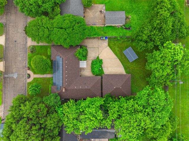 3301 Loma Vista Drive, Waco, TX 76708