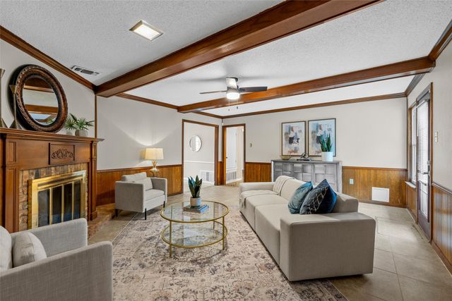 3301 Loma Vista Drive, Waco, TX 76708