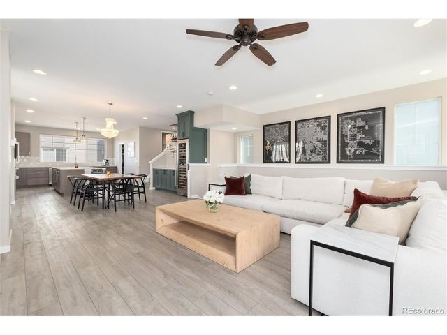 8945 Ramblestone St, Highlands Ranch, CO 80129