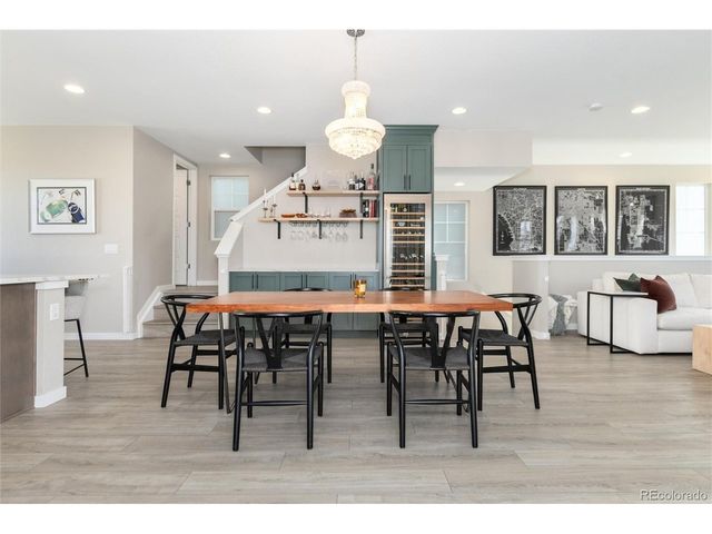 8945 Ramblestone St, Highlands Ranch, CO 80129