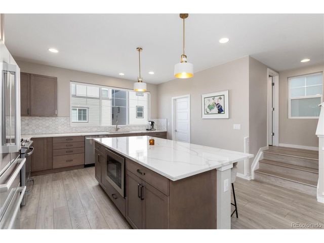 8945 Ramblestone St, Highlands Ranch, CO 80129