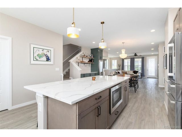 8945 Ramblestone St, Highlands Ranch, CO 80129