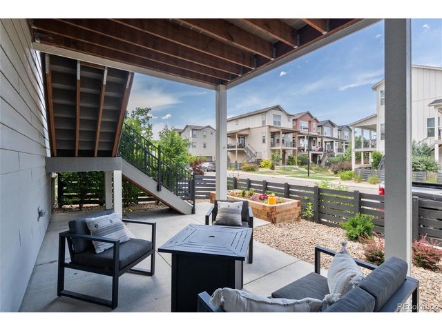 8945 Ramblestone St, Highlands Ranch, CO 80129