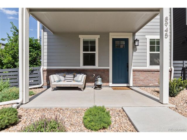 8945 Ramblestone St, Highlands Ranch, CO 80129
