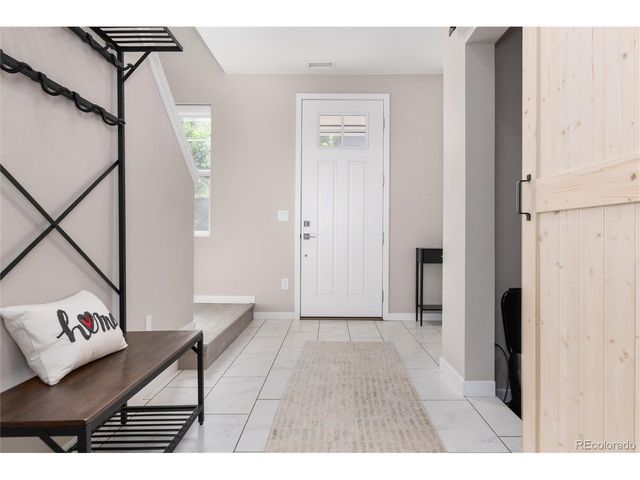 8945 Ramblestone St, Highlands Ranch, CO 80129