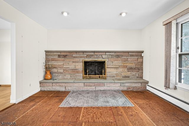 113 Crest Dr, Berkeley Heights Twp., NJ 07922