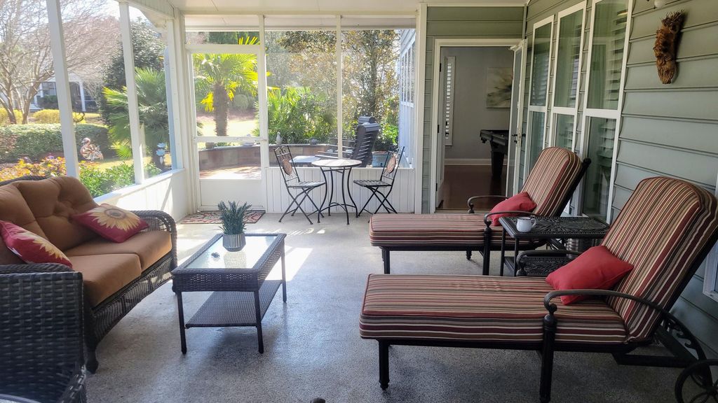 Image 10 of property listing at 120 Tugboat Lane, Summerville, SC 29486