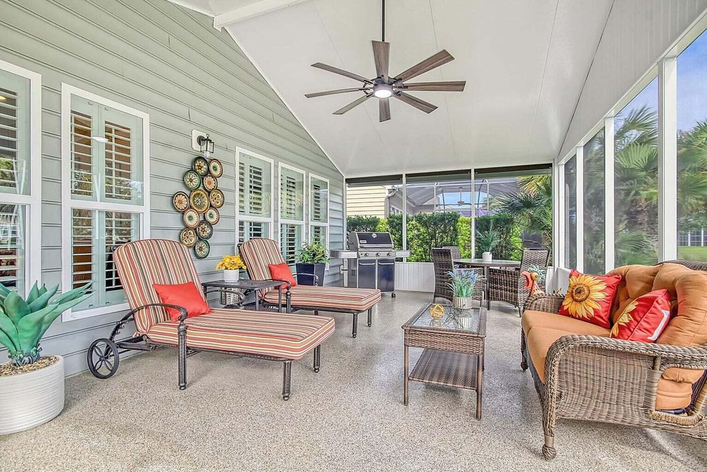 Image 6 of property listing at 120 Tugboat Lane, Summerville, SC 29486