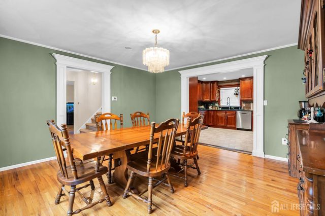 1 Macintosh Court, East Brunswick, NJ 08816