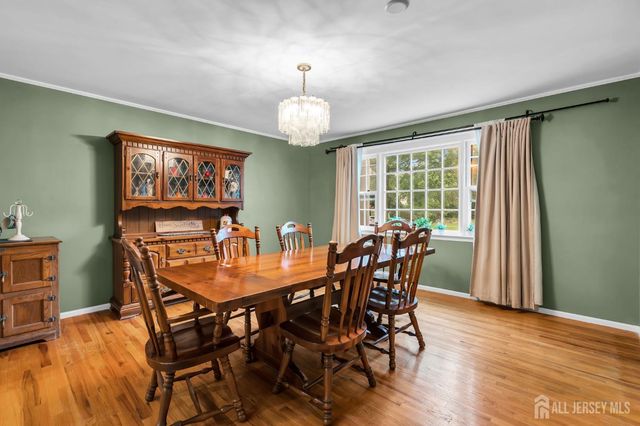 1 Macintosh Court, East Brunswick, NJ 08816