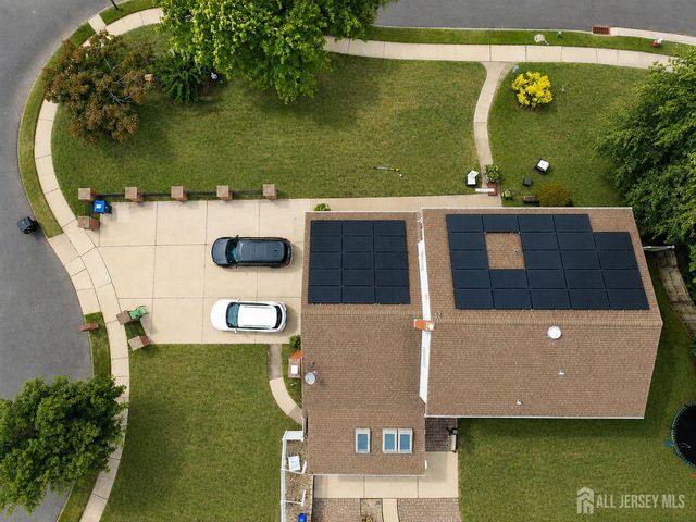 1 Macintosh Court, East Brunswick, NJ 08816