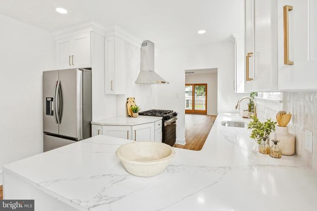 118 LECONEY CIR, Palmyra, NJ 08065