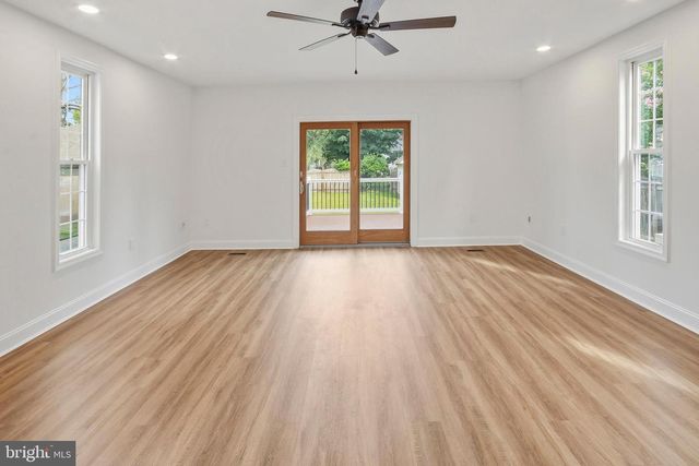 118 LECONEY CIR, Palmyra, NJ 08065
