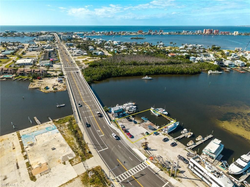 18850 San Carlos BLVD, FORT MYERS BEACH, FL 33931 — photo 3