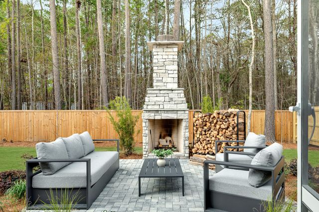 214 Creek Pointe Drive, Moncks Corner, SC 29461