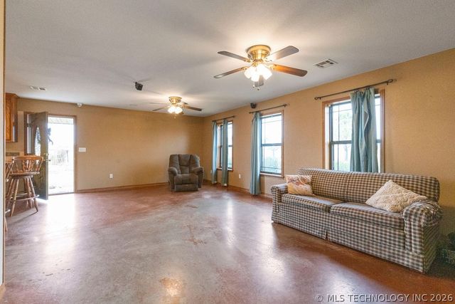 438929 E 230 Road, Vinita, OK 74301