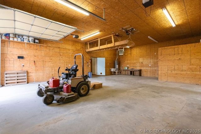 438929 E 230 Road, Vinita, OK 74301